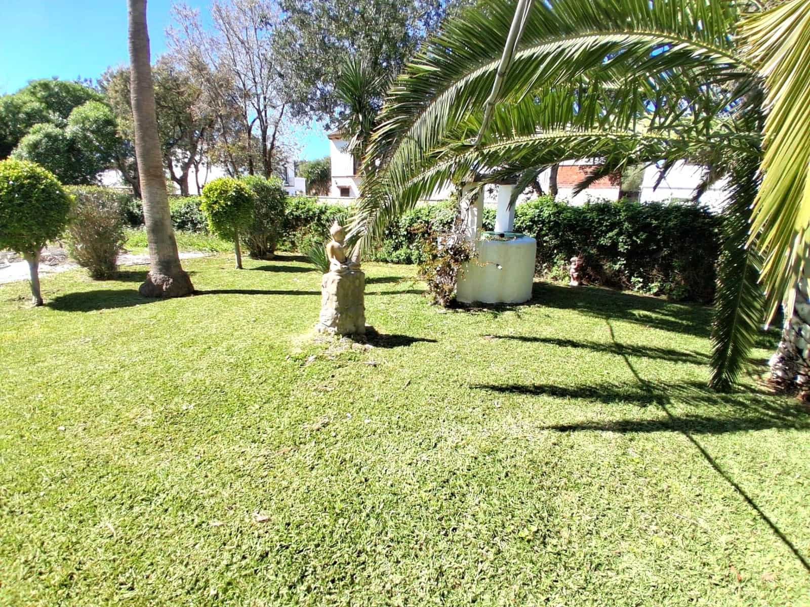 2 bedroom Finca/Country House for sale in Zahora - € 465,000 (Ref: 9701587)