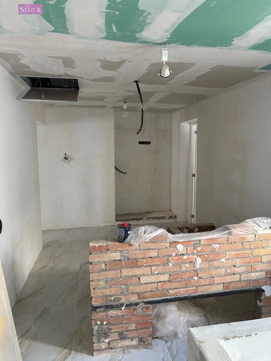 3 bedroom Flat for sale in Conil de la Frontera - € 260,000 (Ref: 9711921)