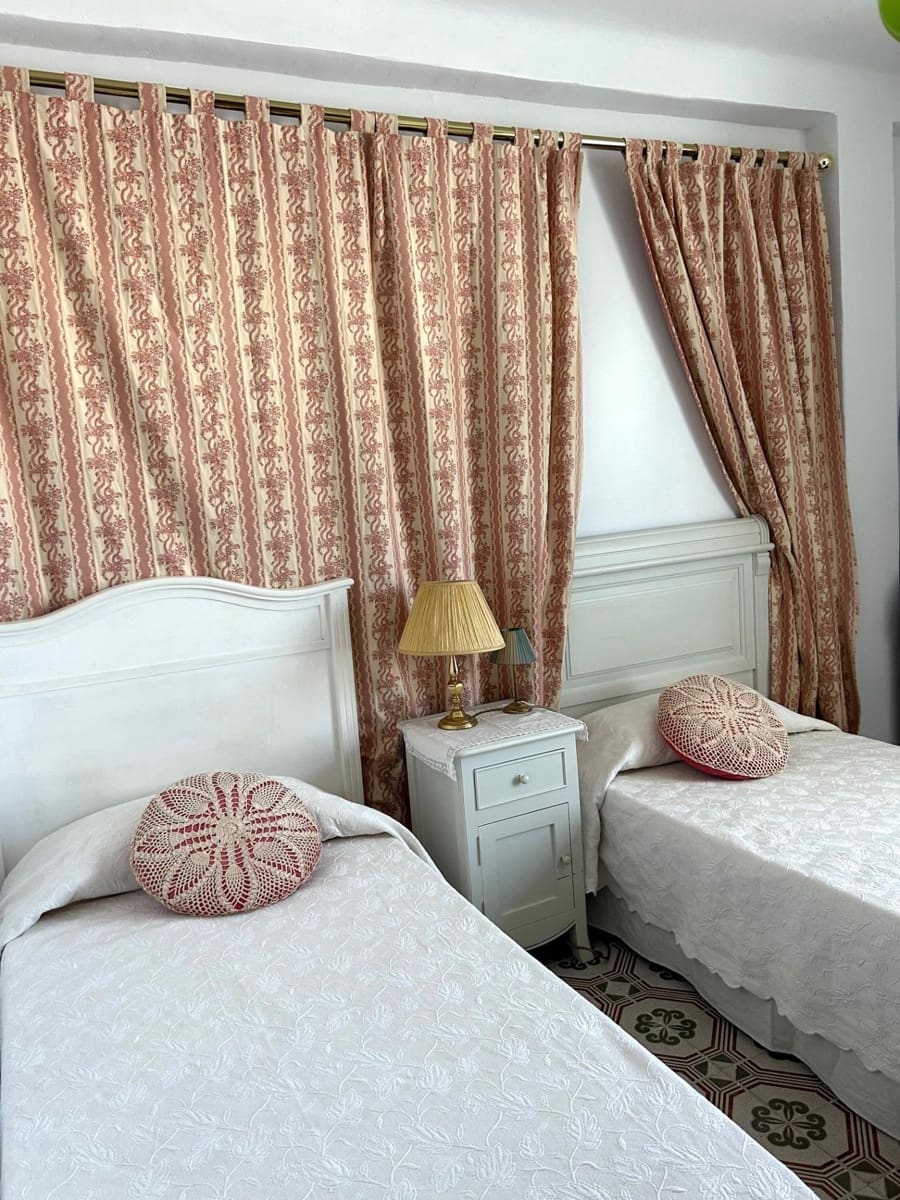 3 bedroom Flat for sale in Barbate - € 350,000 (Ref: 9714872)