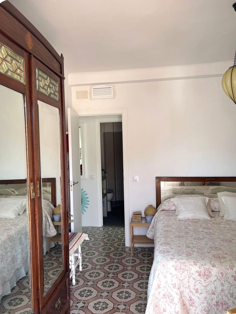3 bedroom Flat for sale in Barbate - € 340,000 (Ref: 9714872)
