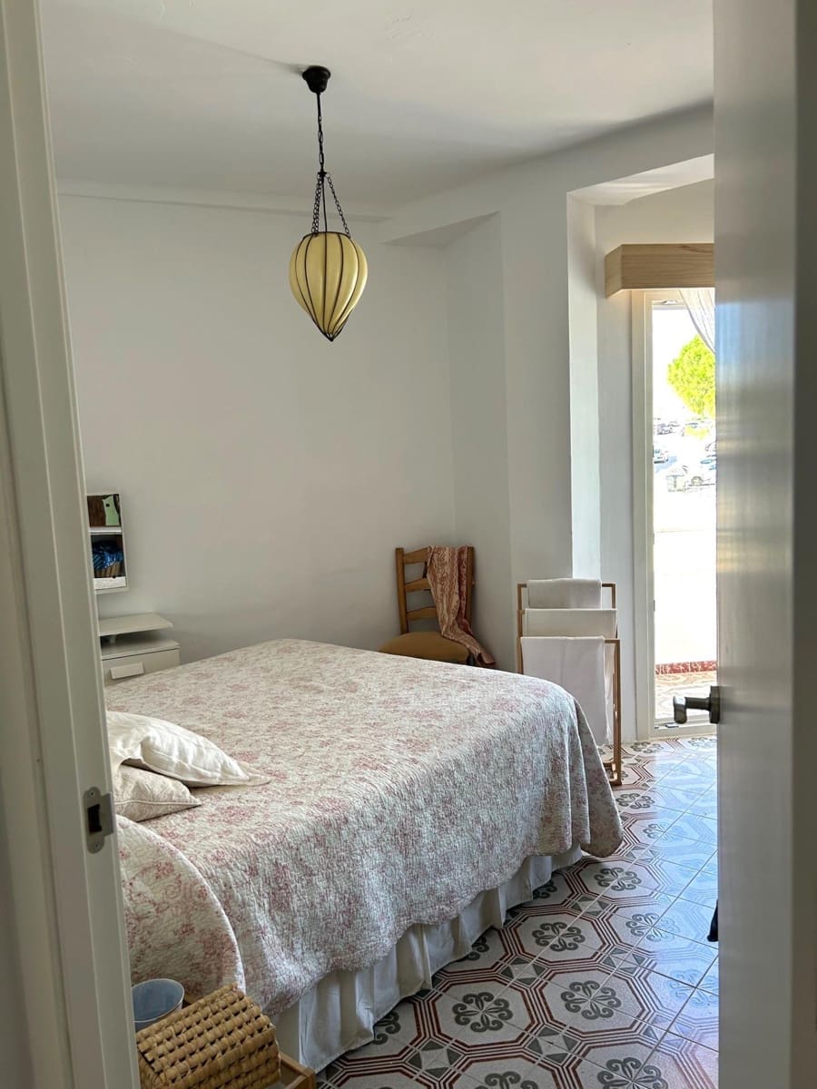 3 bedroom Flat for sale in Barbate - € 340,000 (Ref: 9714872)