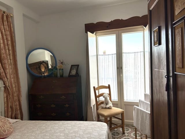 Piso de 3 habitaciones en Barbate en venta - 350.000 € (Ref: 9714872)