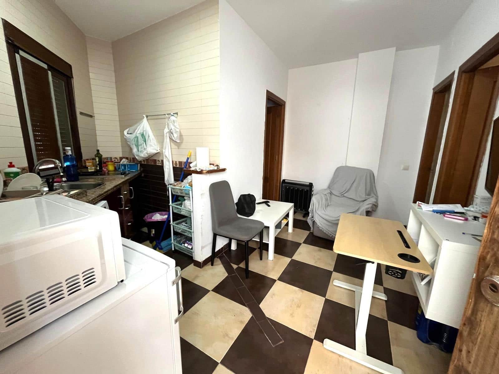 2 bedroom Apartment for sale in Barbate - € 93,000 (Ref: 9714873)