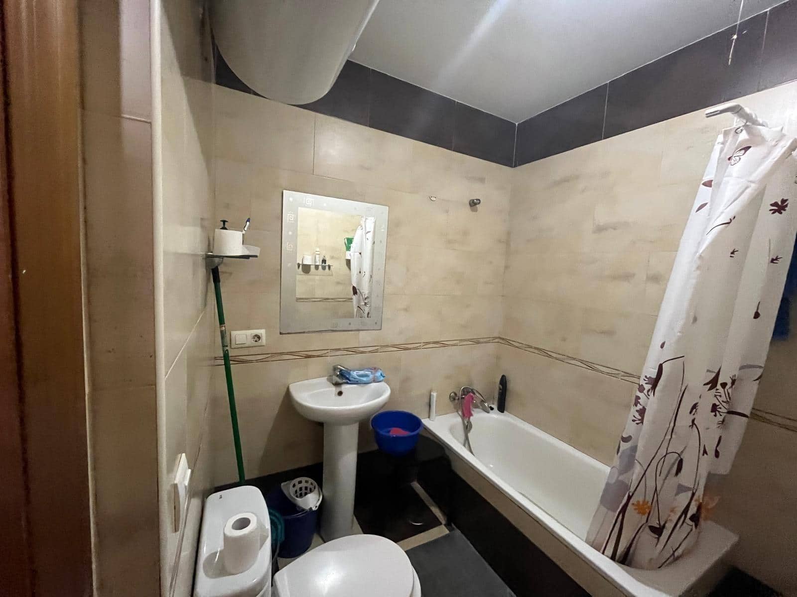 2 bedroom Apartment for sale in Barbate - € 93,000 (Ref: 9714873)