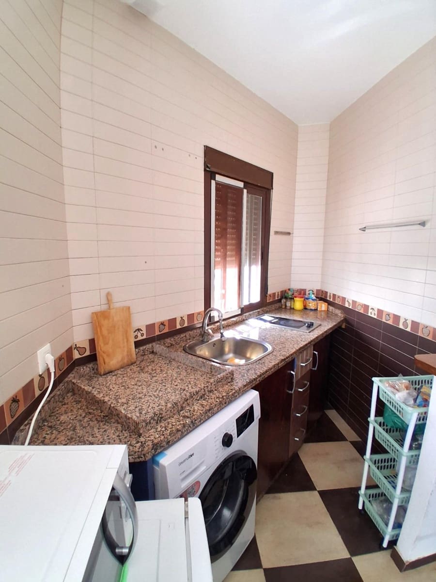 2 bedroom Apartment for sale in Barbate - € 93,000 (Ref: 9714873)