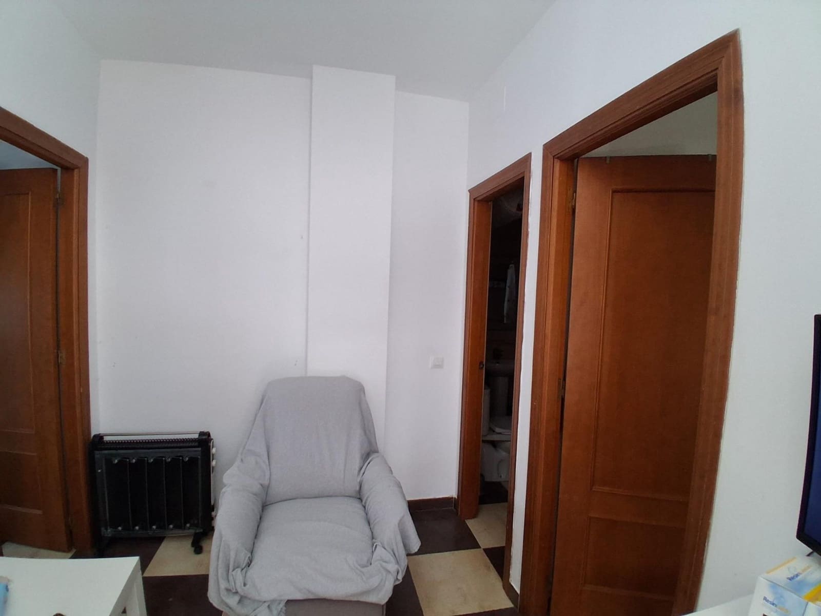 2 bedroom Apartment for sale in Barbate - € 93,000 (Ref: 9714873)