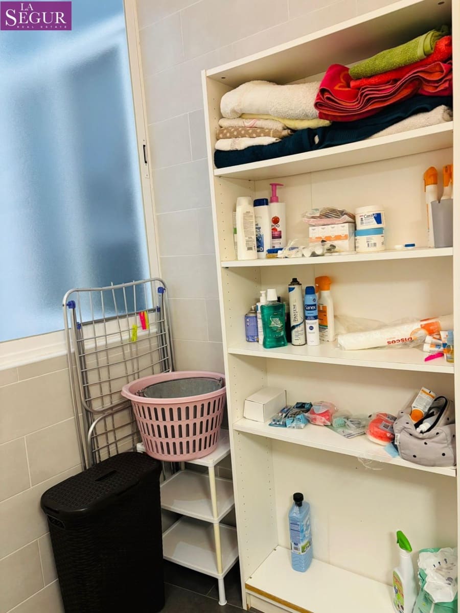 5 bedroom Flat for holiday rental in Cadiz city - € 3,000 (Ref: 9726597)