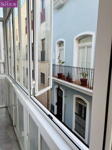 5 camera da letto Appartamento da affitare come casa vacanza in Cadice città - 3.000 € (Rif: 9726597)