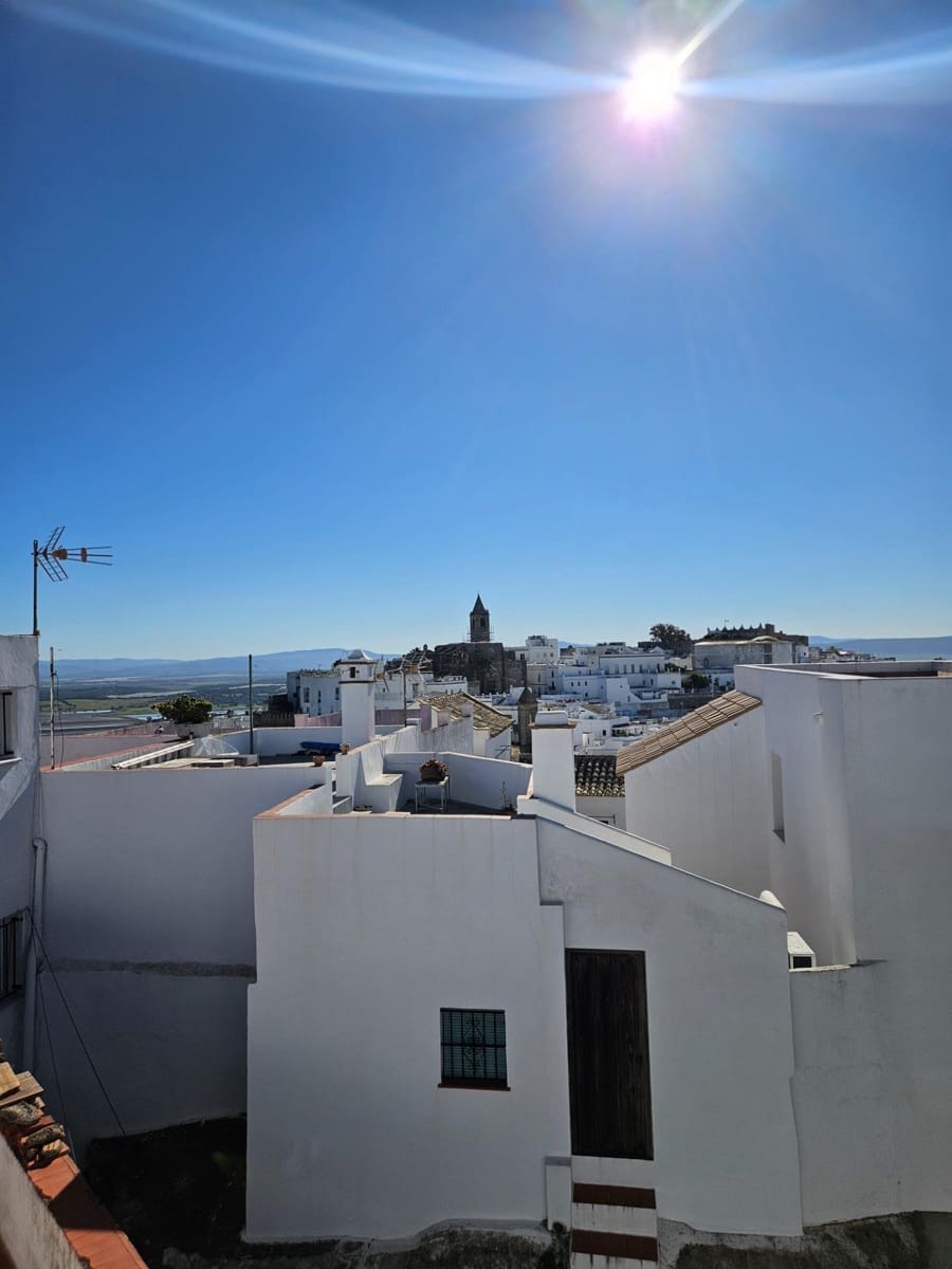 4 bedroom Townhouse for sale in Vejer de la Frontera - € 300,000 (Ref: 9738490)