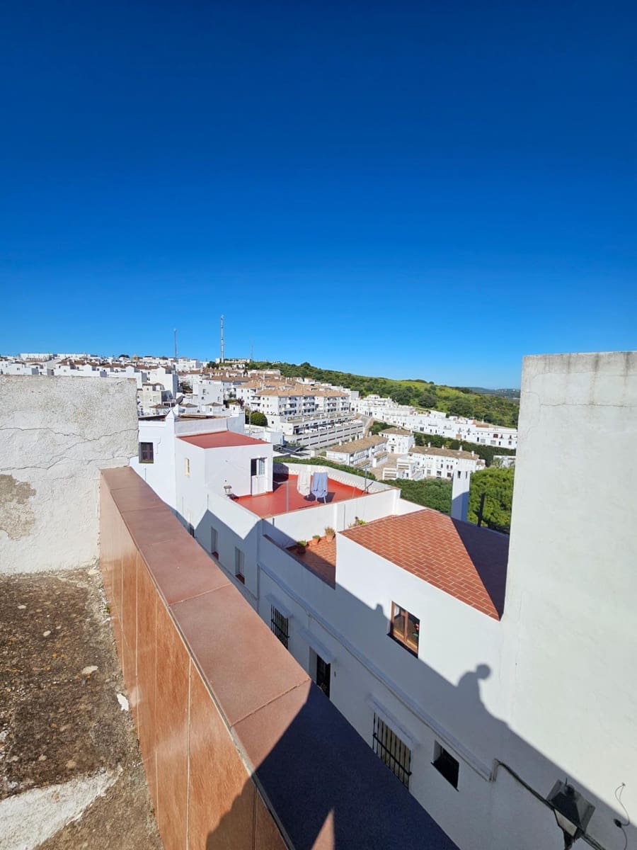 4 bedroom Townhouse for sale in Vejer de la Frontera - € 300,000 (Ref: 9738490)