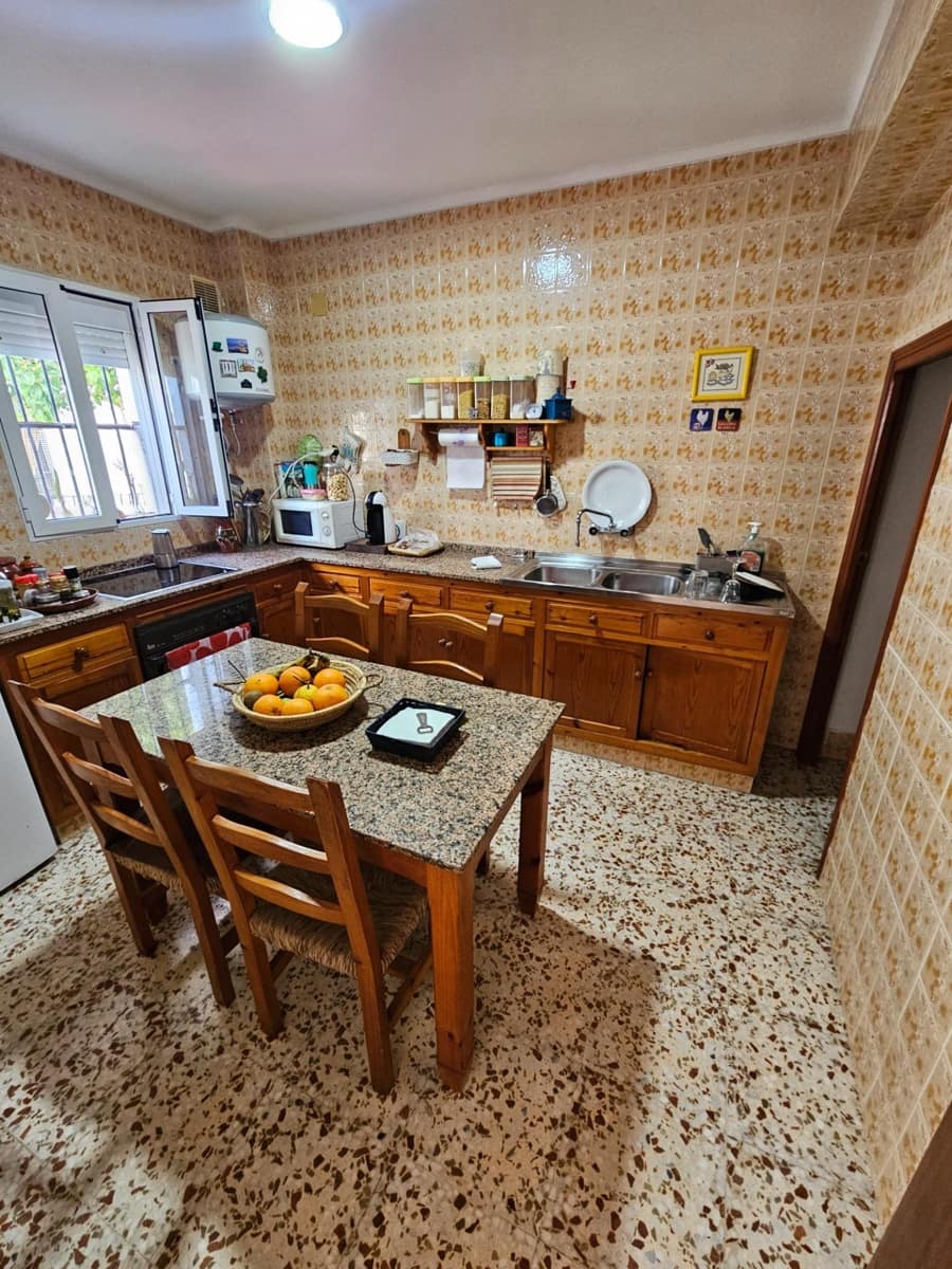 4 bedroom Townhouse for sale in Vejer de la Frontera - € 300,000 (Ref: 9738490)