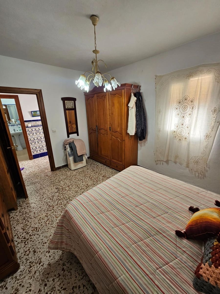 4 bedroom Townhouse for sale in Vejer de la Frontera - € 300,000 (Ref: 9738490)