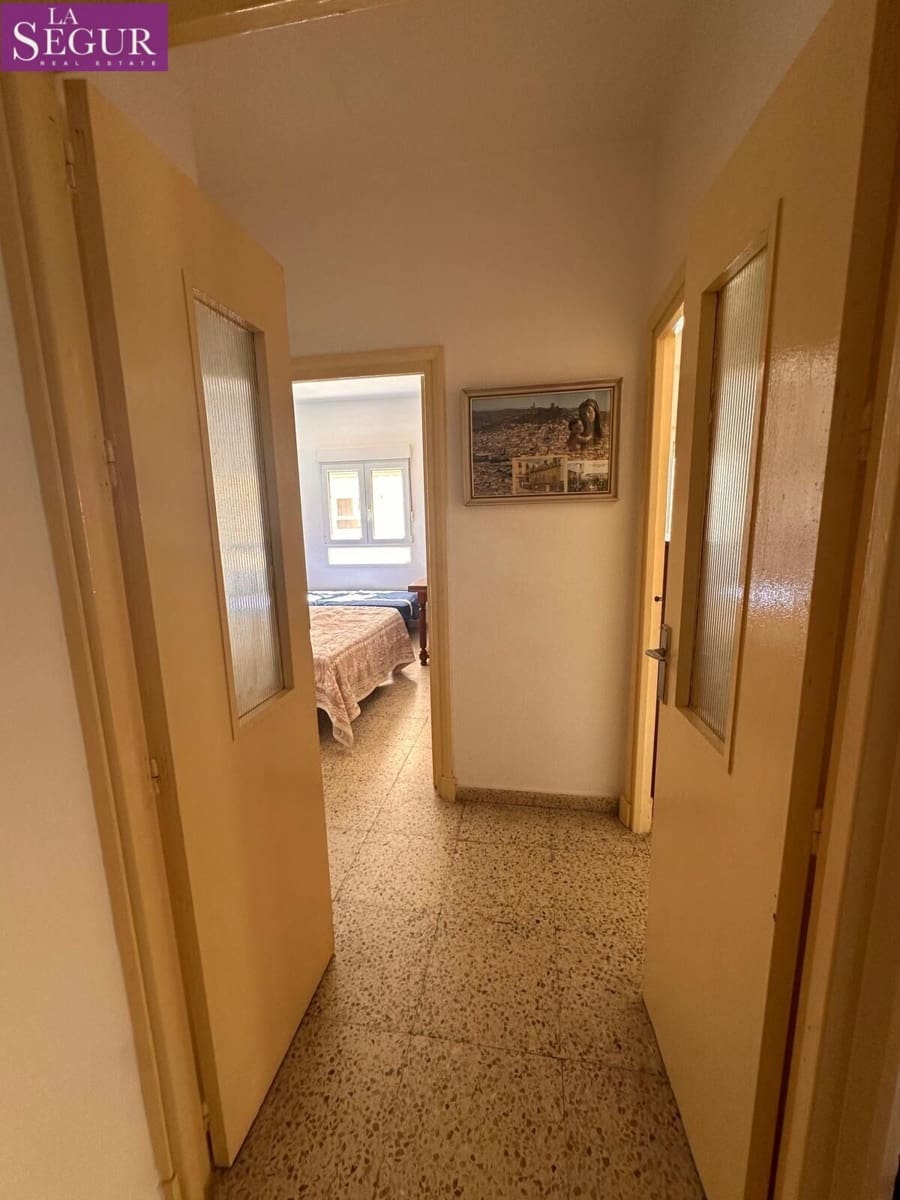 4 bedroom Flat for sale in Cadiz city - € 525,000 (Ref: 9747797)