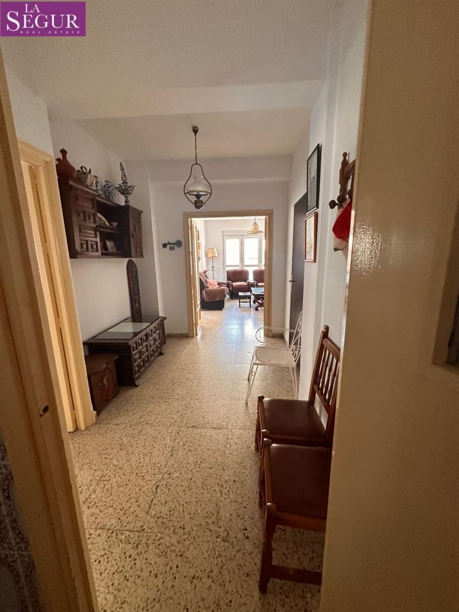 4 bedroom Flat for sale in Cadiz city - € 525,000 (Ref: 9747797)