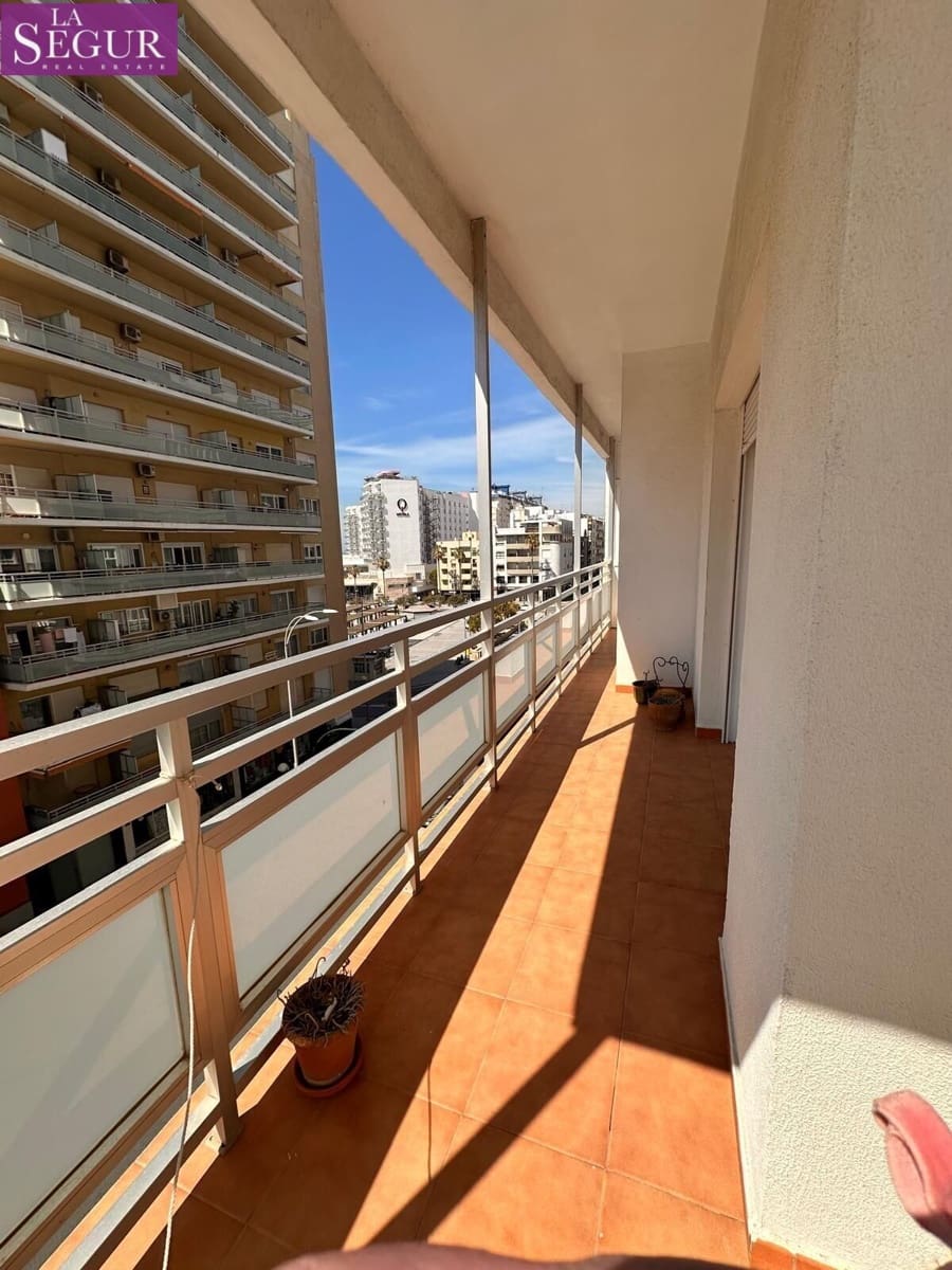 4 bedroom Flat for sale in Cadiz city - € 525,000 (Ref: 9747797)