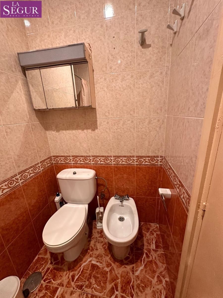 4 bedroom Flat for sale in Cadiz city - € 525,000 (Ref: 9747797)