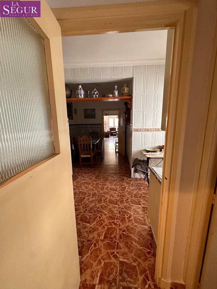 4 bedroom Flat for sale in Cadiz city - € 525,000 (Ref: 9747797)