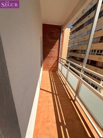 Piso de 4 habitaciones en Cádiz ciudad en venta - 525.000 € (Ref: 9747797)