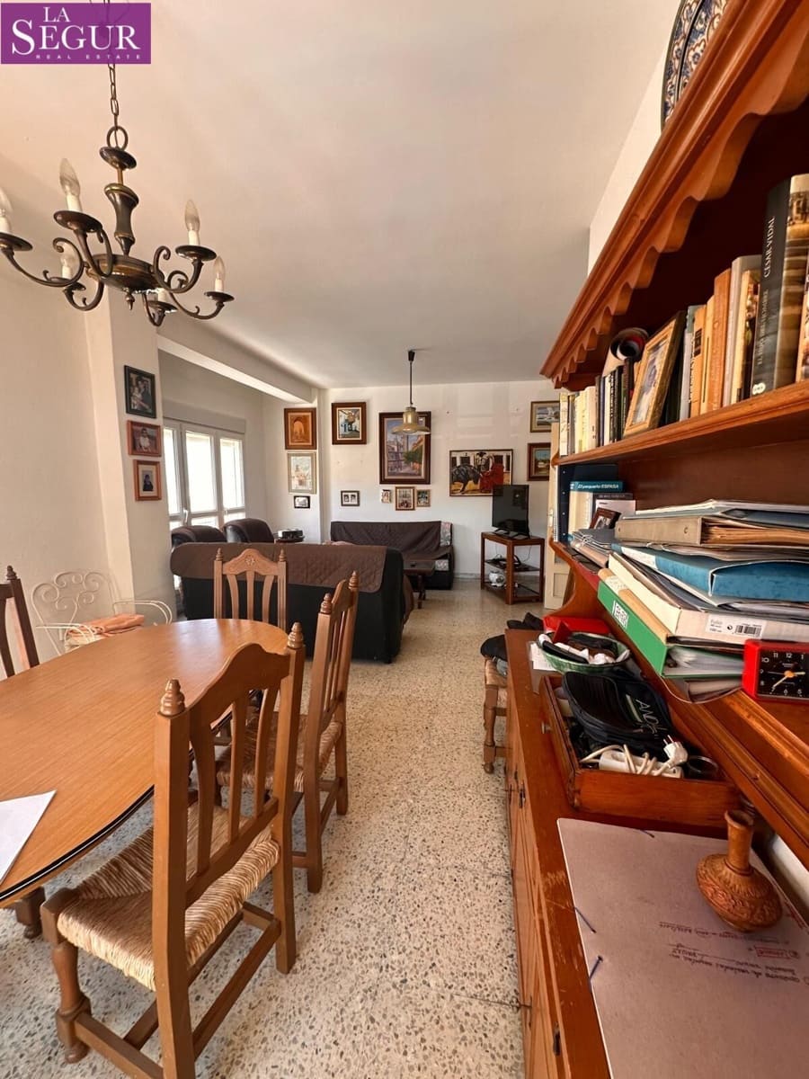 4 bedroom Flat for sale in Cadiz city - € 525,000 (Ref: 9747797)