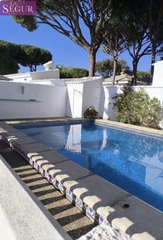 5 soveværelse Villa til salg i La Barrosa, Chiclana de la Frontera med swimmingpool garage - € 550.000 (Ref: 9761929)