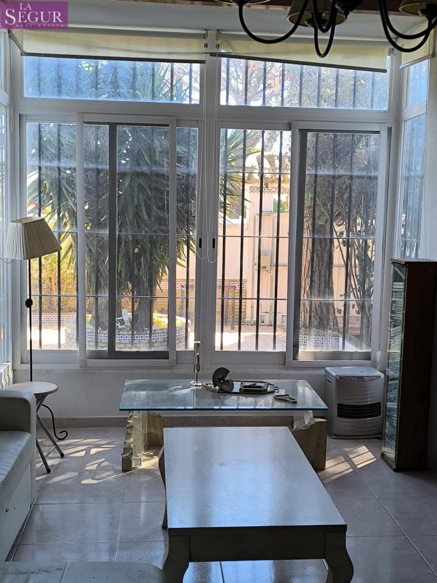 5 soveværelse Villa til salg i La Barrosa med swimmingpool garage - € 550.000 (Ref: 9761929)