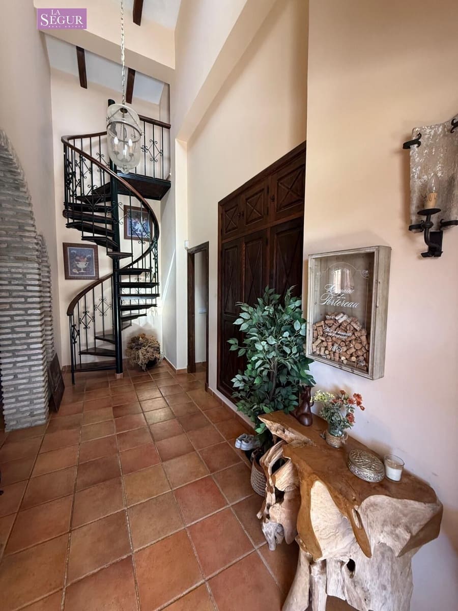 4 soverom Villa til salgs i Conil de la Frontera med svømmebasseng - € 1 300 000 (Ref: 9780489)