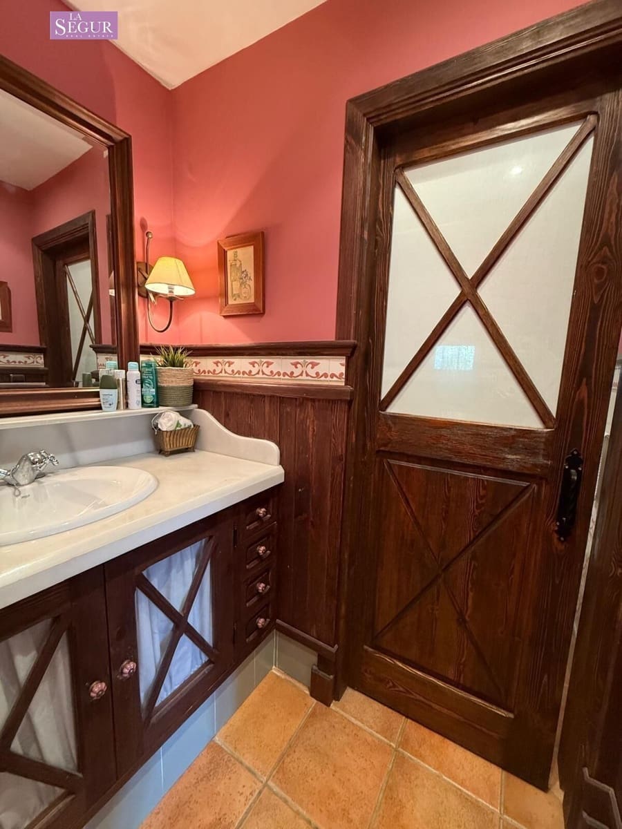 4 soverom Villa til salgs i Conil de la Frontera med svømmebasseng - € 1 300 000 (Ref: 9780489)