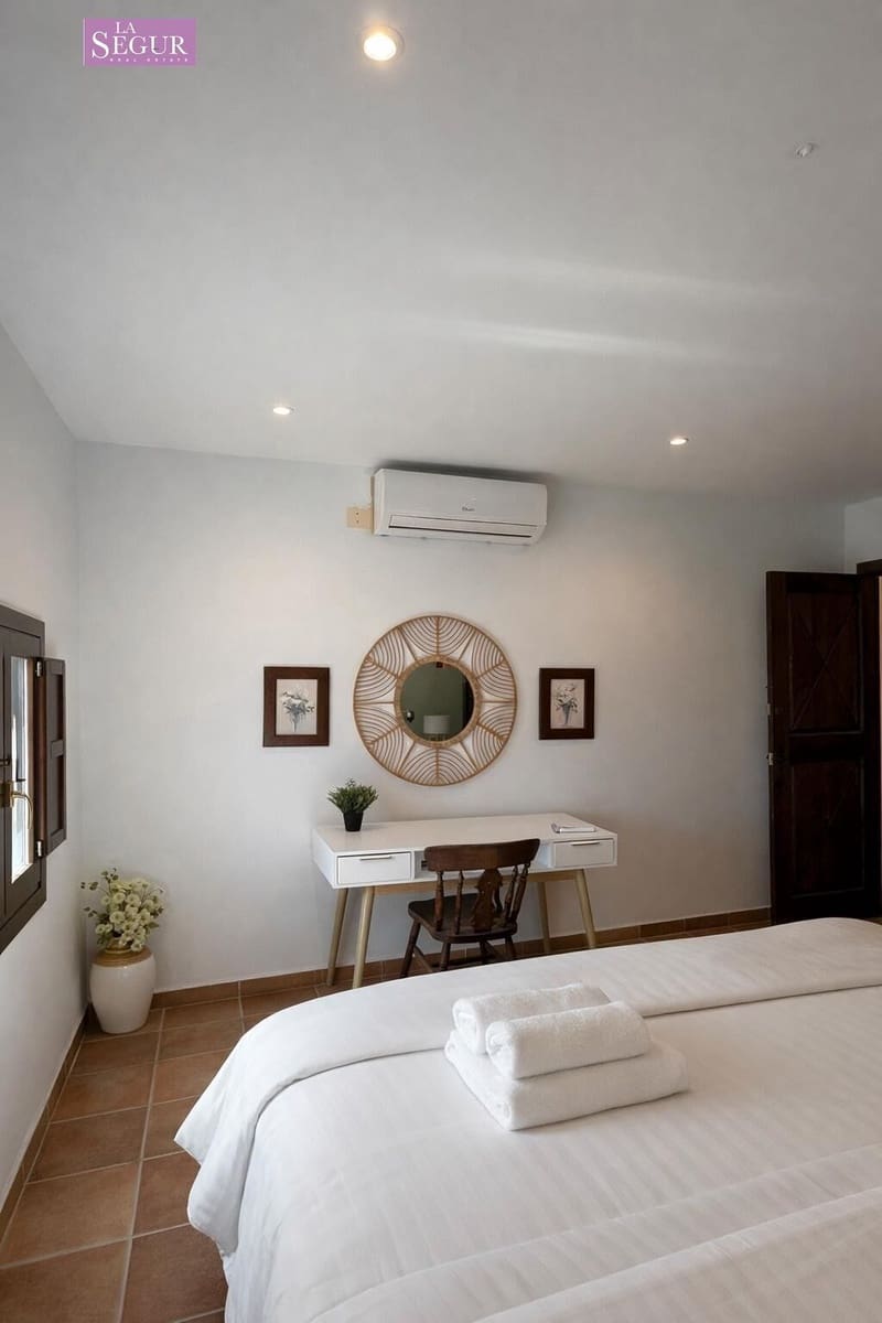 4 soverom Villa til salgs i Conil de la Frontera med svømmebasseng - € 1 300 000 (Ref: 9780489)