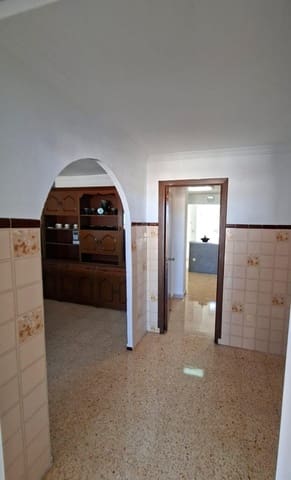Piso de 3 habitaciones en Barbate en venta - 110.000 € (Ref: 9788356)
