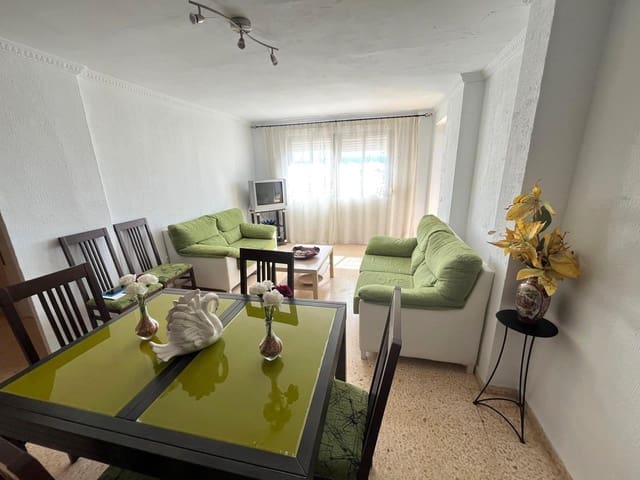 Piso de 3 habitaciones en Barbate en venta - 110.000 € (Ref: 9788356)