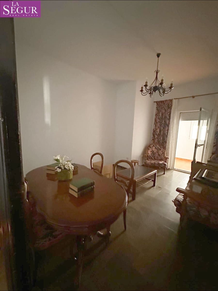 Piso de 4 habitaciones en Cádiz ciudad en venta - 550.000 € (Ref: 9791002)