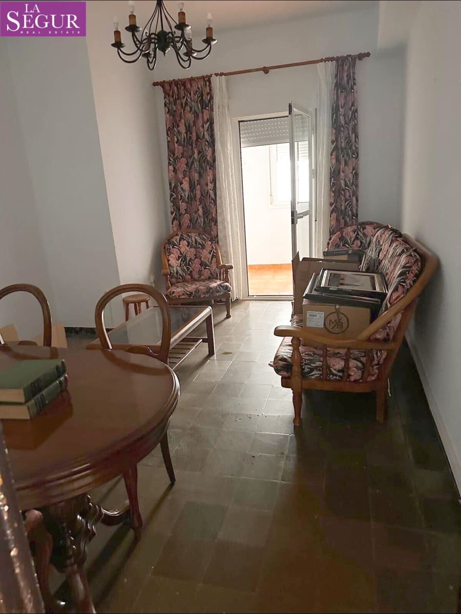 Piso de 4 habitaciones en Cádiz ciudad en venta - 550.000 € (Ref: 9791002)