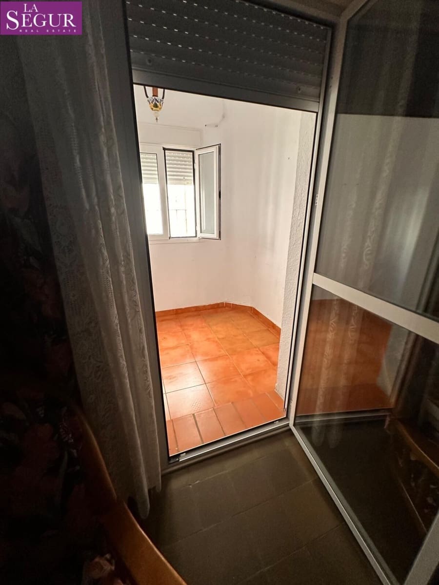 Piso de 4 habitaciones en Cádiz ciudad en venta - 550.000 € (Ref: 9791002)