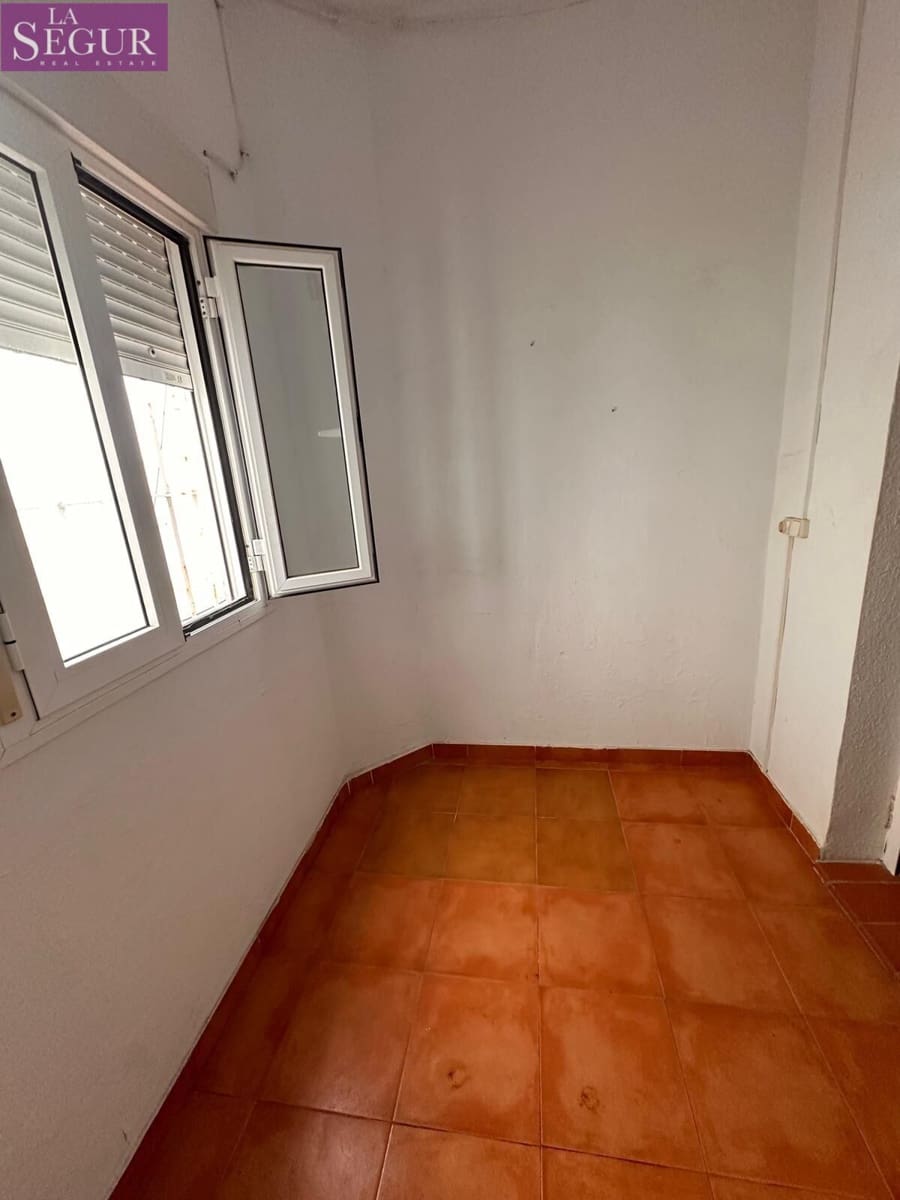 Piso de 4 habitaciones en Cádiz ciudad en venta - 550.000 € (Ref: 9791002)