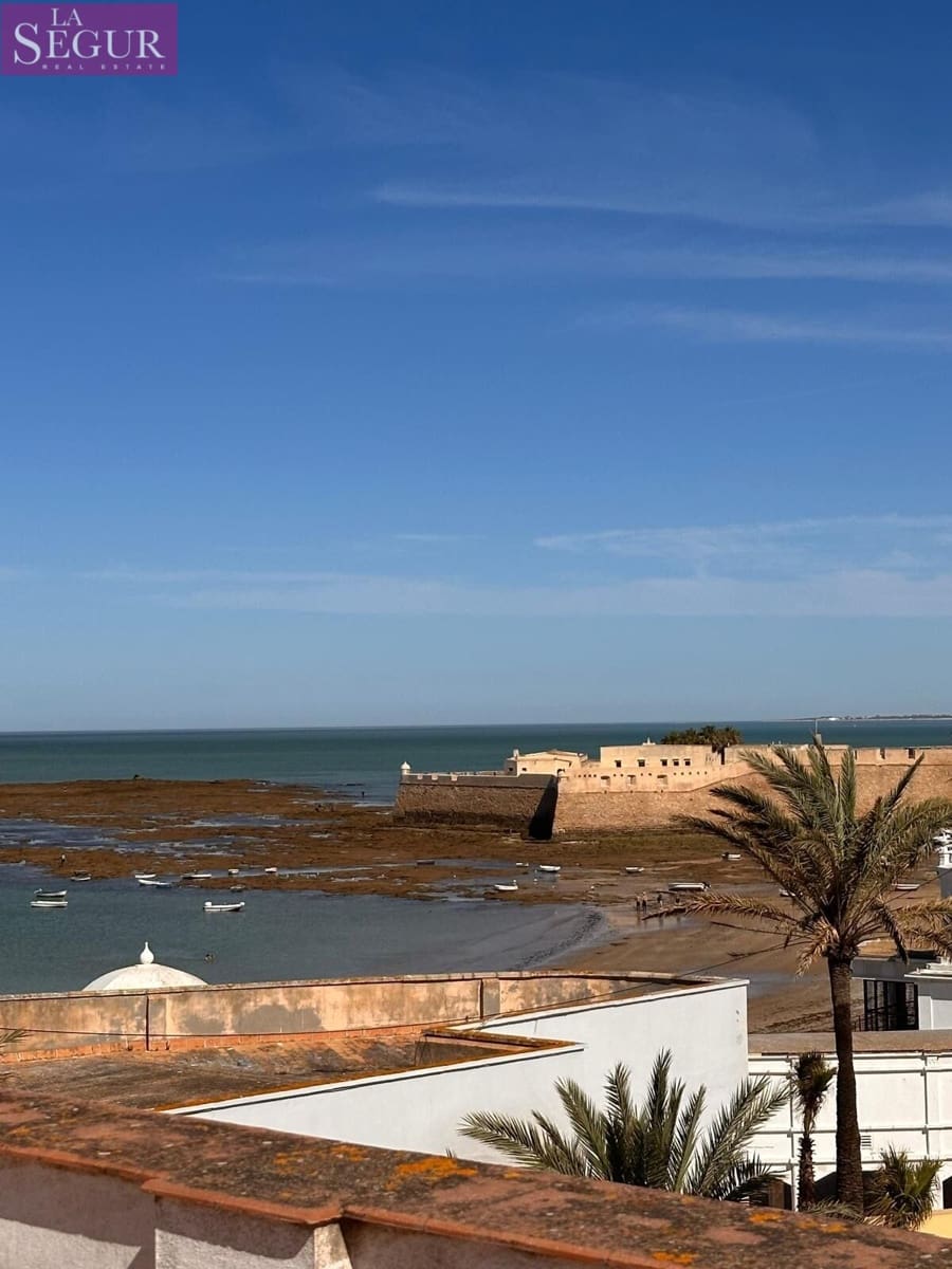 Piso de 4 habitaciones en Cádiz ciudad en venta - 550.000 € (Ref: 9791002)