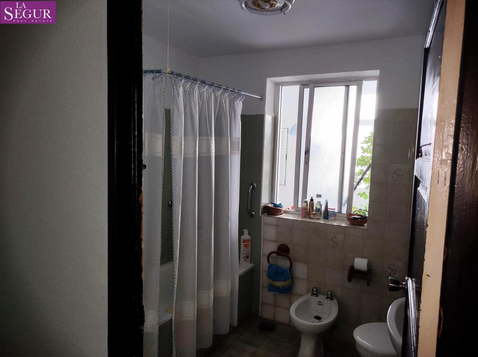 Piso de 4 habitaciones en Cádiz ciudad en venta - 550.000 € (Ref: 9791002)