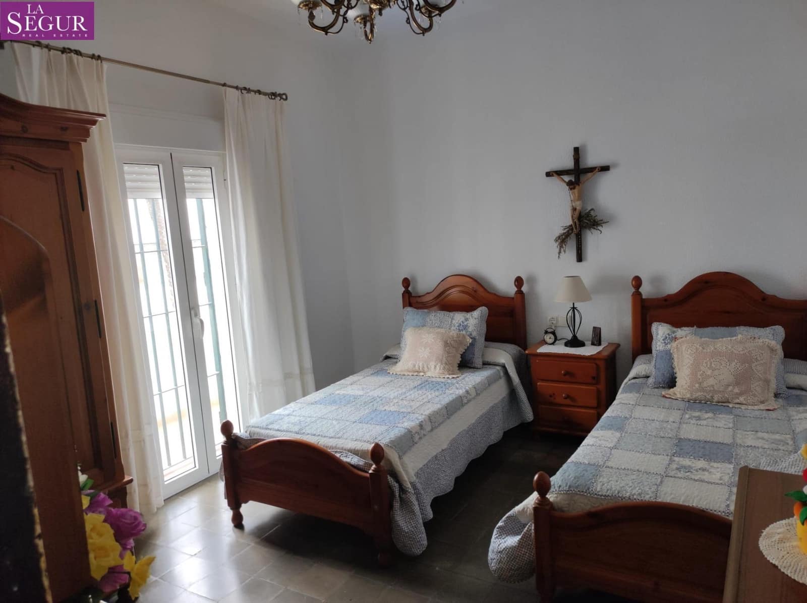 Piso de 4 habitaciones en Cádiz ciudad en venta - 550.000 € (Ref: 9791002)