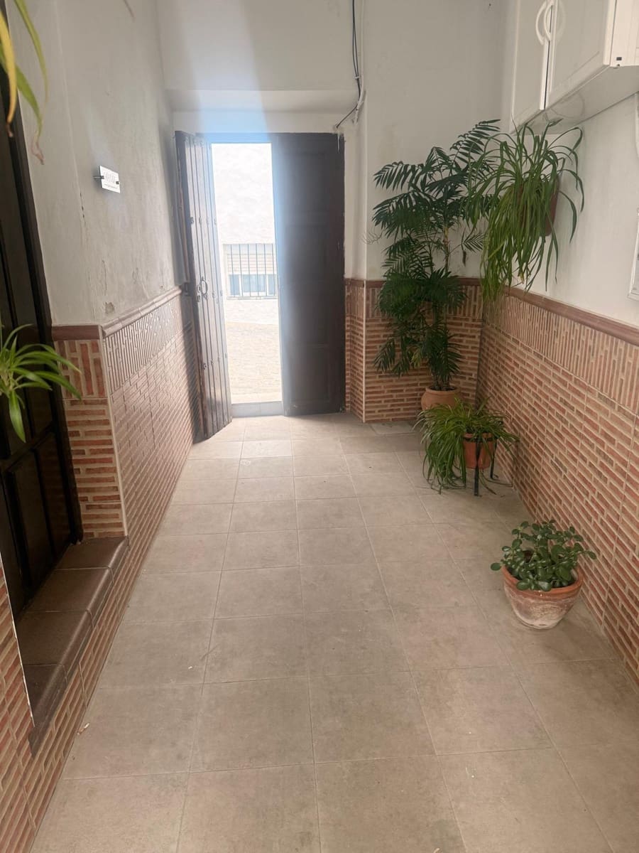 1 bedroom Apartment for sale in Vejer de la Frontera - € 150,000 (Ref: 9797033)