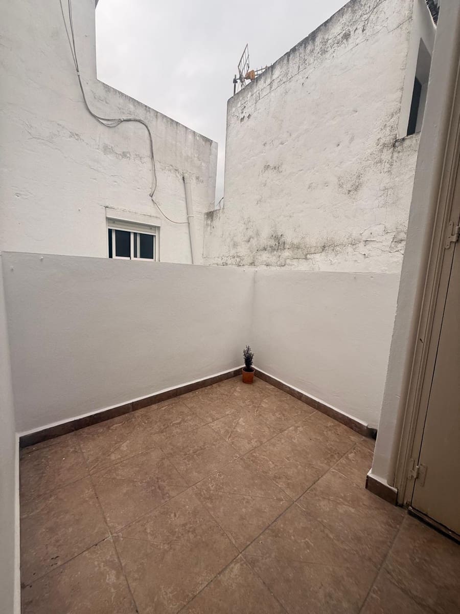 1 bedroom Apartment for sale in Vejer de la Frontera - € 150,000 (Ref: 9797033)
