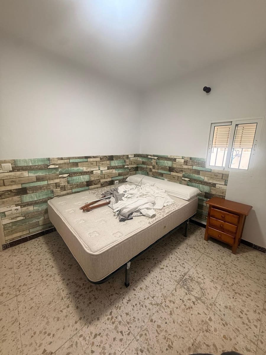 1 bedroom Apartment for sale in Vejer de la Frontera - € 150,000 (Ref: 9797033)