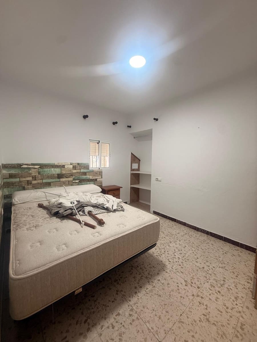 1 bedroom Apartment for sale in Vejer de la Frontera - € 150,000 (Ref: 9797033)