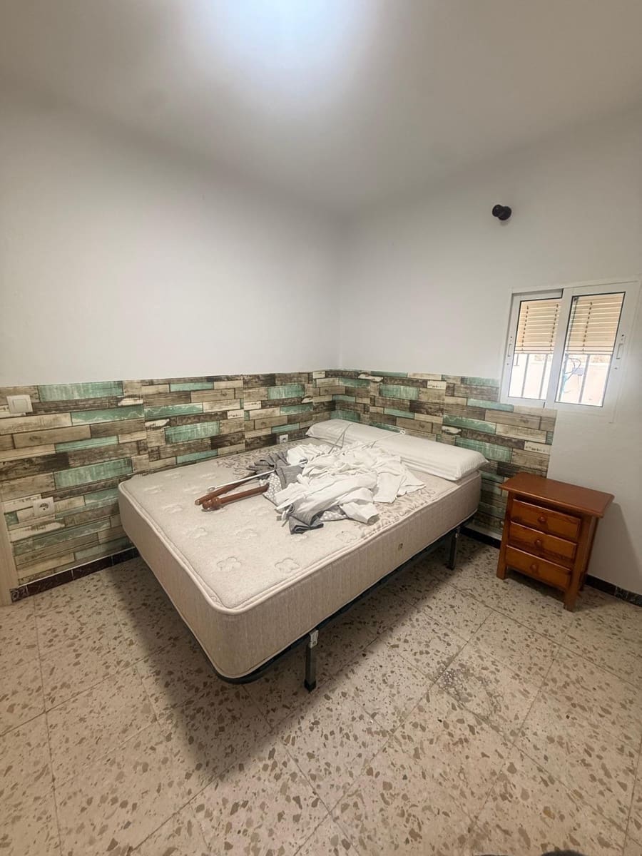 1 bedroom Apartment for sale in Vejer de la Frontera - € 150,000 (Ref: 9797033)