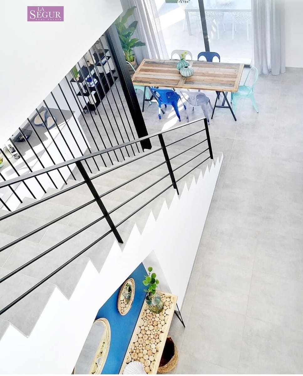 4 bedroom Villa for sale in Conil de la Frontera with pool - € 1,030,000 (Ref: 9797034)