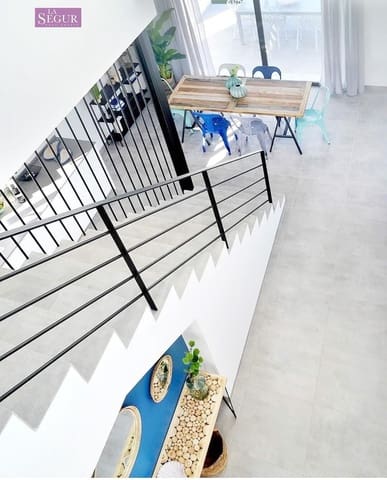 4 chambre Villa/Maison à vendre à Conil de la Frontera avec piscine - 1 030 000 € (Ref: 9797034)