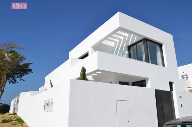 4 chambre Villa/Maison à vendre à Conil de la Frontera avec piscine - 1 030 000 € (Ref: 9797034)