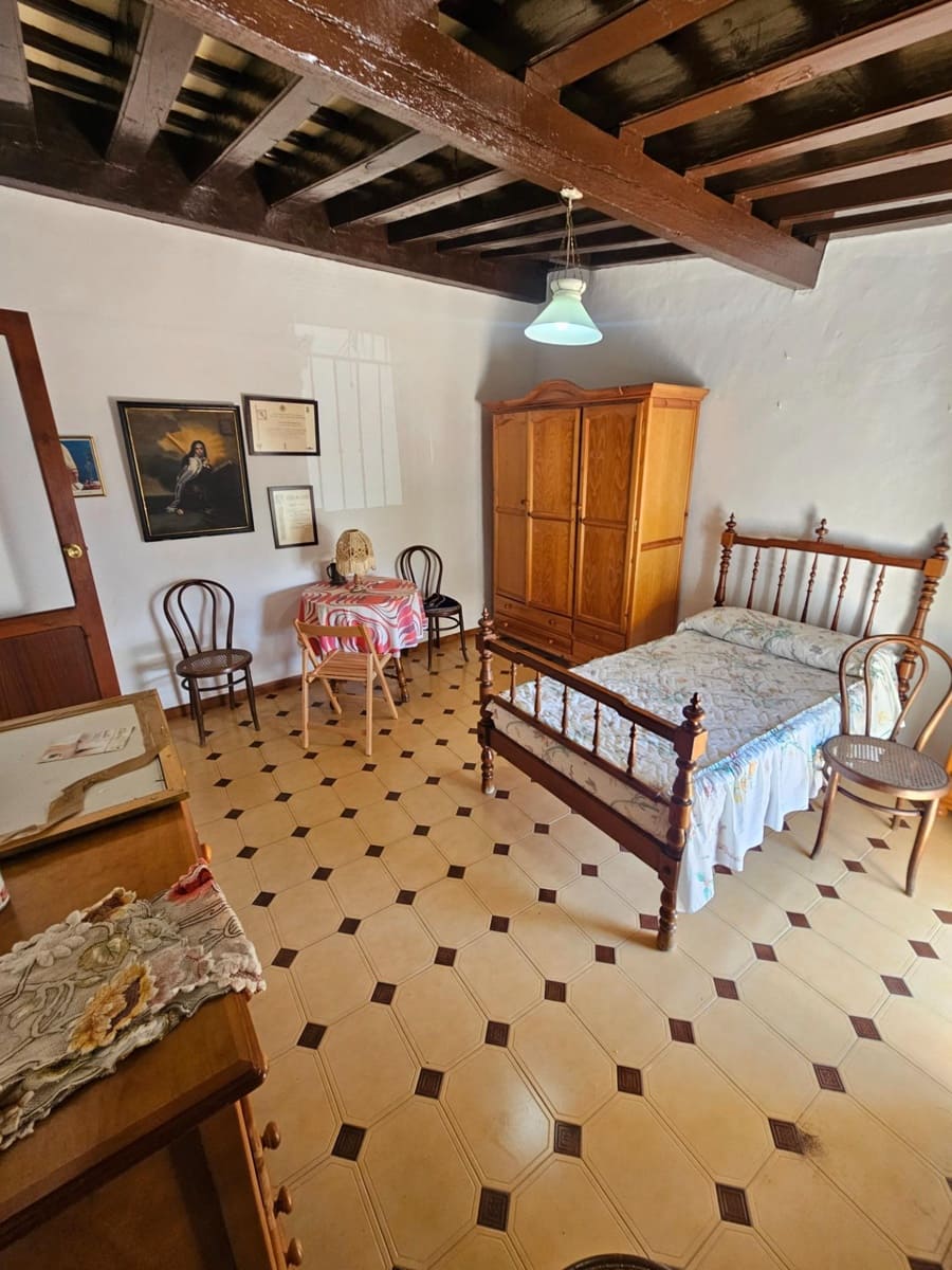 7 bedroom Townhouse for sale in Vejer de la Frontera - € 1,100,000 (Ref: 9797035)