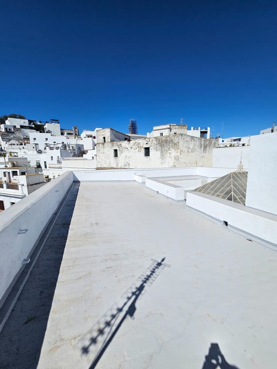 7 bedroom Townhouse for sale in Vejer de la Frontera - € 1,100,000 (Ref: 9797035)