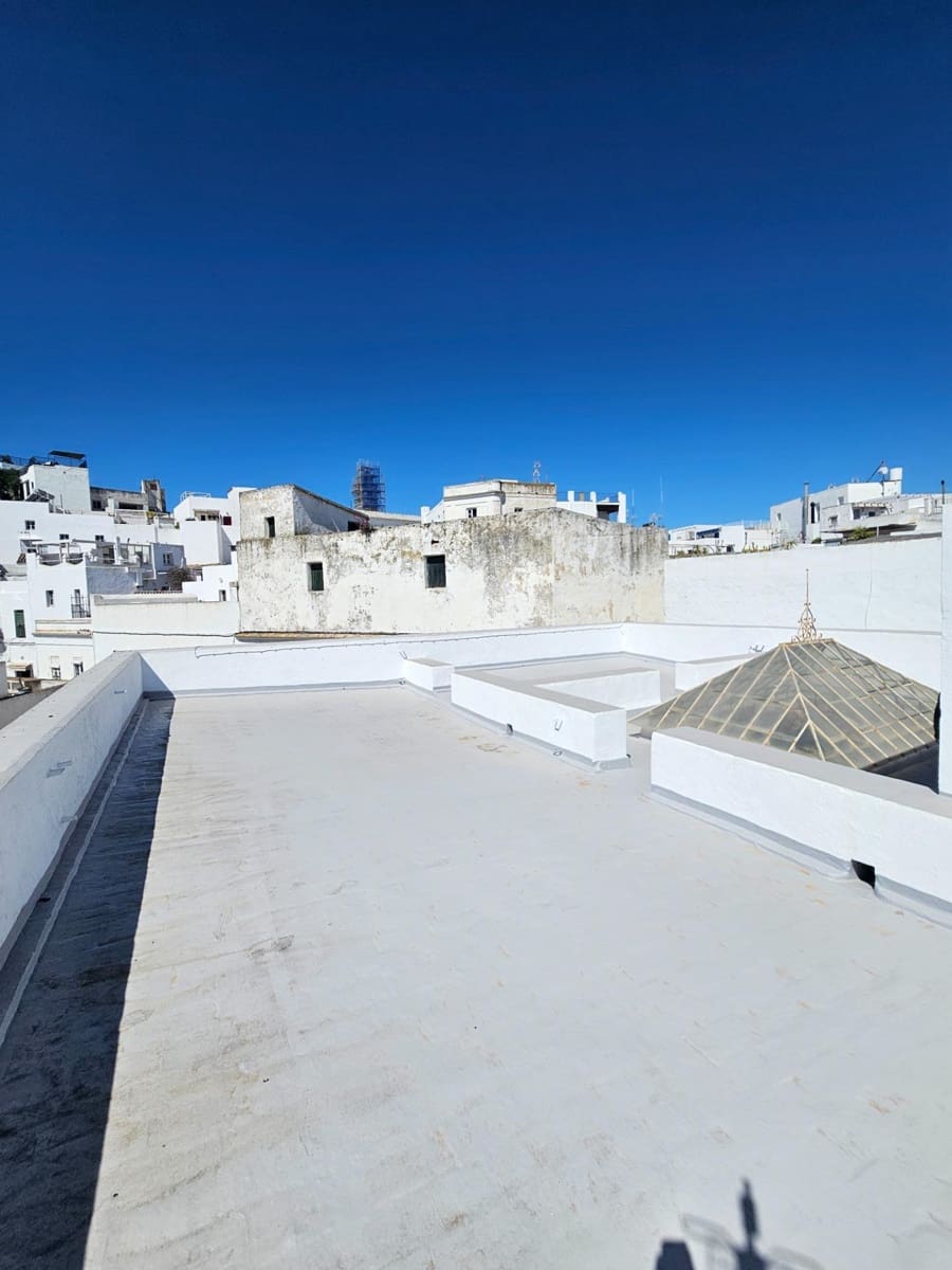 7 bedroom Townhouse for sale in Vejer de la Frontera - € 1,100,000 (Ref: 9797035)