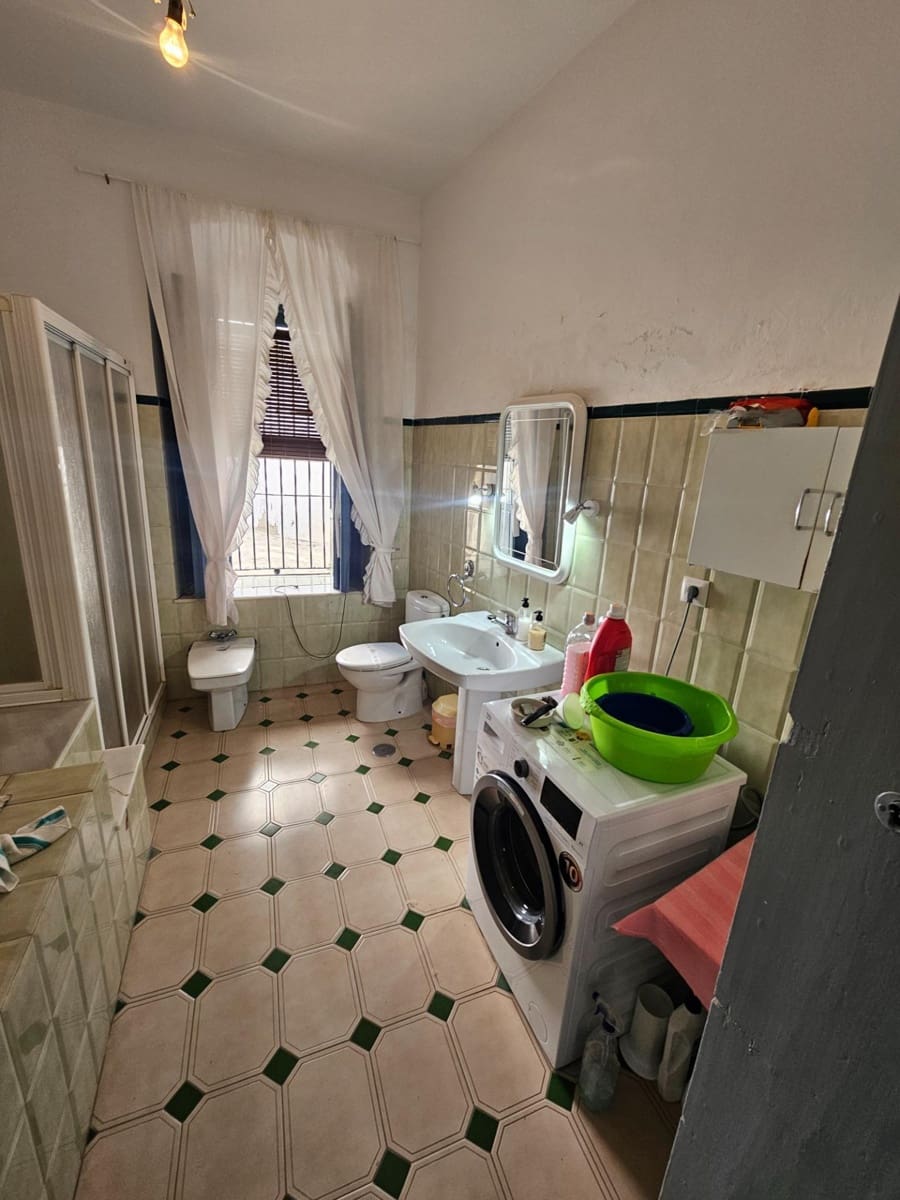 7 bedroom Townhouse for sale in Vejer de la Frontera - € 1,100,000 (Ref: 9797035)