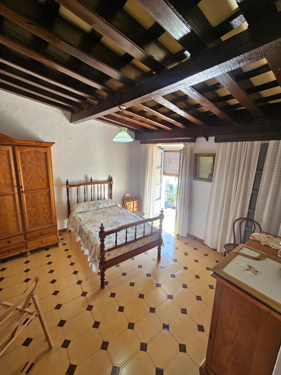 7 bedroom Townhouse for sale in Vejer de la Frontera - € 1,100,000 (Ref: 9797035)